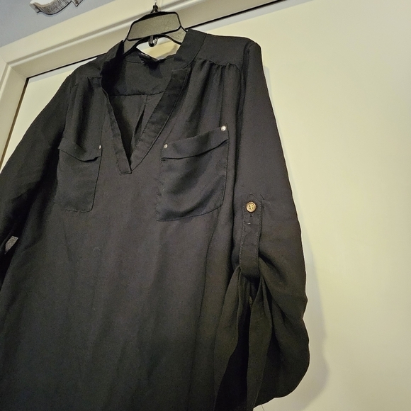 Justify Semi Sheer Black V-neck 100% Polyester Pull Over Blouse Size S - Picture 4 of 6